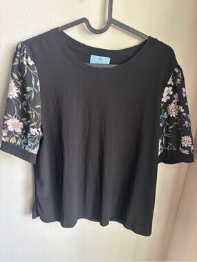 CeCe Black Tee with Floral Puff Short Sleeves